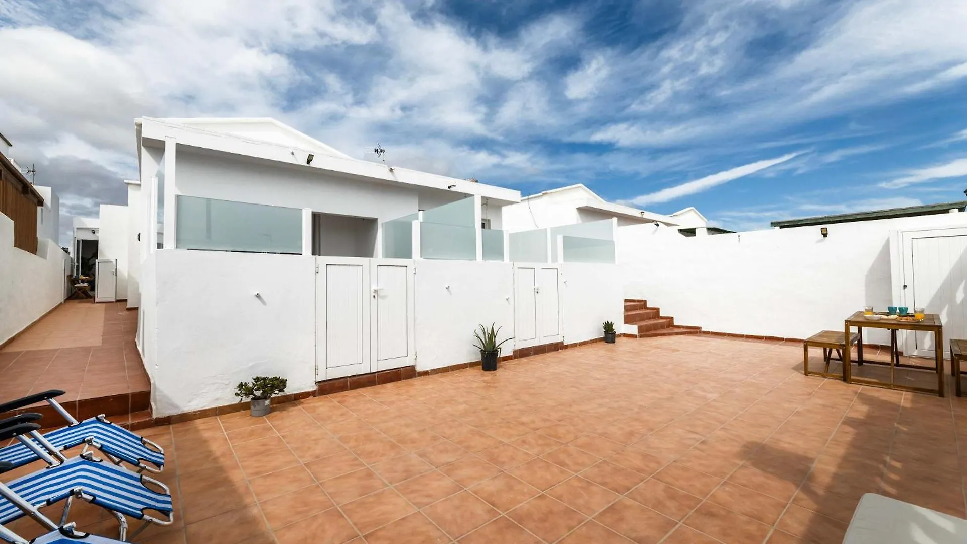 Bayside Cocoteros Hideaway Palm Sunset Apartman Guatiza 0*,  Spanyolország